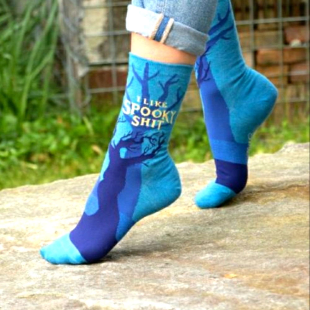 Blue Q I LIKE SPOOKY SHIT M-CREW SOCKS